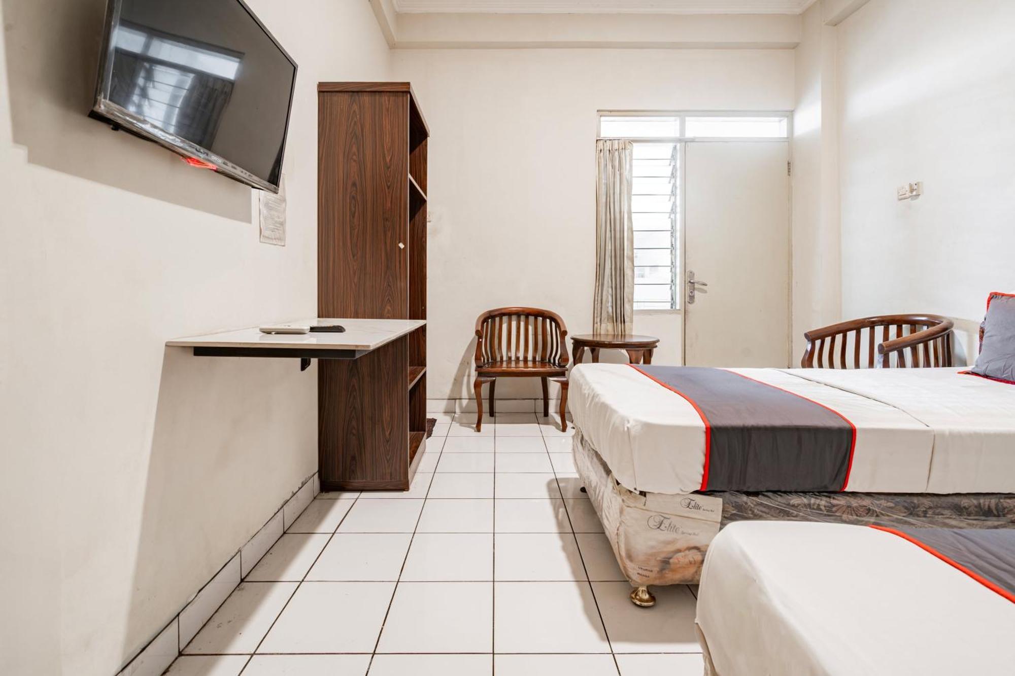 Collection O Hotel Sanira Bandung Ngoại thất bức ảnh